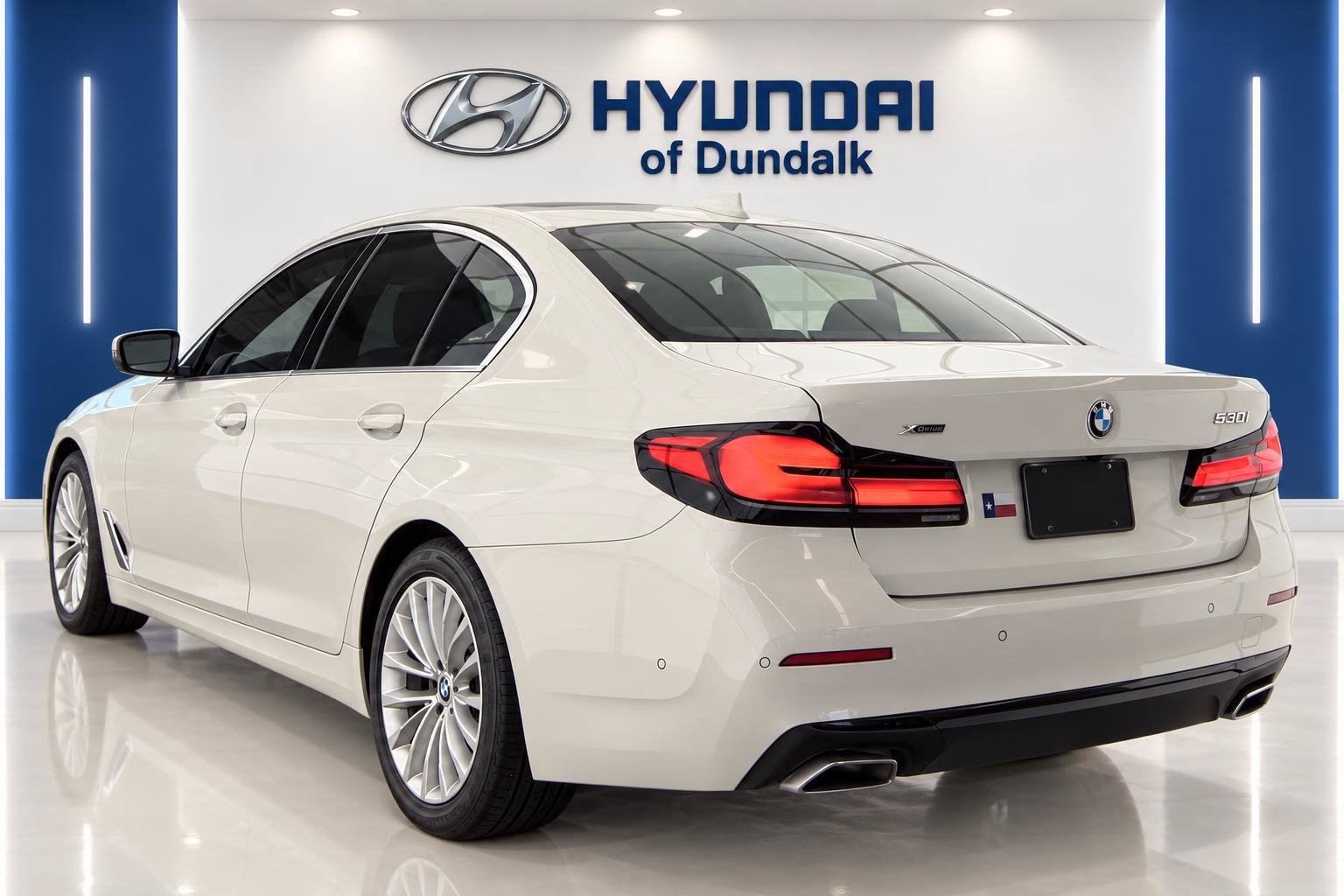 Used 2021 BMW 530i xDrive AWD/4WD image 2