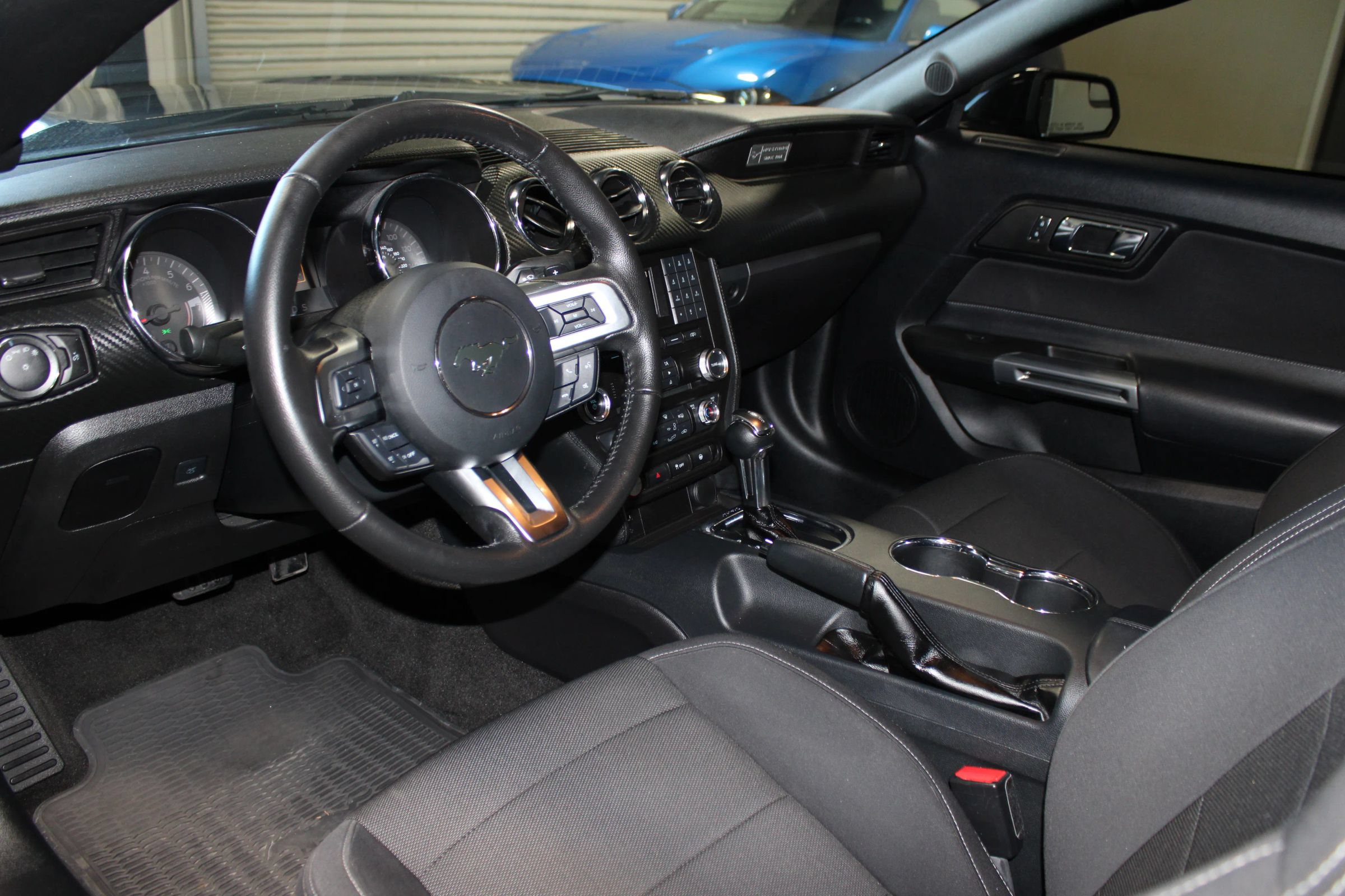Used 2016 Ford Mustang Coupe RWD image 23