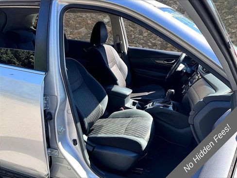 Used 2018 Nissan Rogue SV w/ Premium Package AWD/4WD image 7
