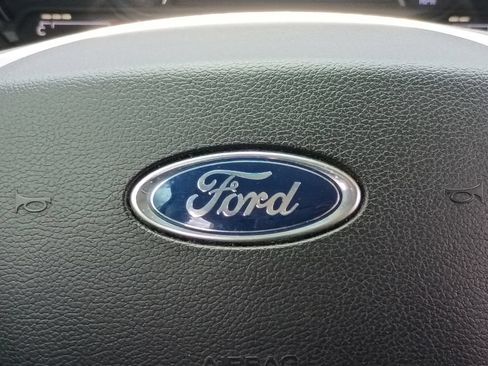 Used 2020 Ford Explorer XLT RWD image 26