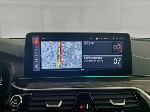 Used 2023 BMW 530i w/ Convenience Package RWD image 21
