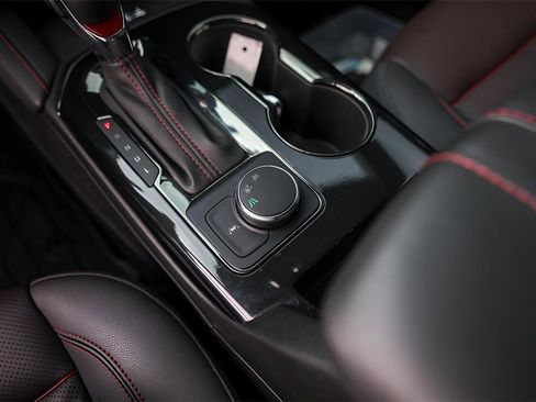 Used 2023 Chevrolet Blazer RS image 32