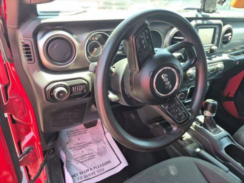 Used 2020 Jeep Wrangler Sport AWD/4WD image 9