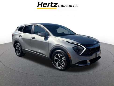 Used 2025 Kia Sportage LX image 1