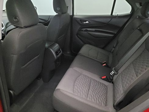 Used 2020 Chevrolet Equinox LT FWD image 18