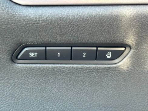 Certified 2024 Cadillac XT6 Premium Luxury w/ Platinum Package image 17