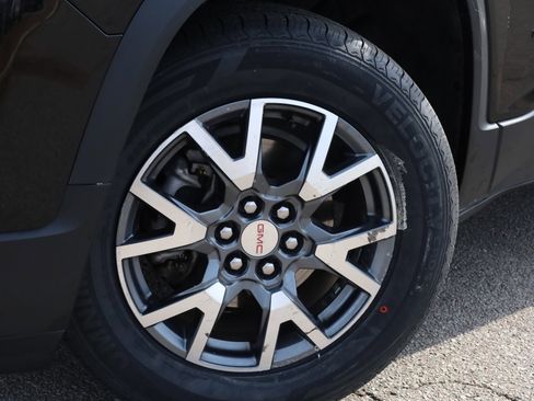 Used 2023 GMC Acadia SLT image 24