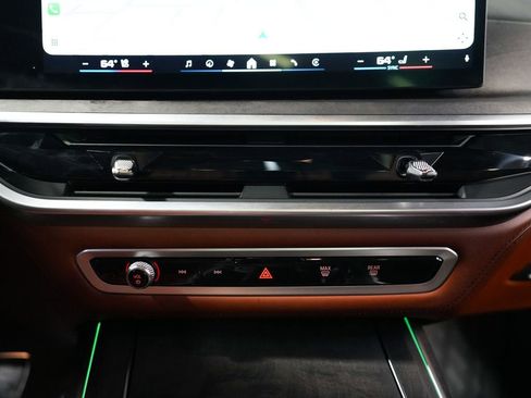 Used 2024 BMW X7 M60i w/ Executive Package AWD/4WD image 25