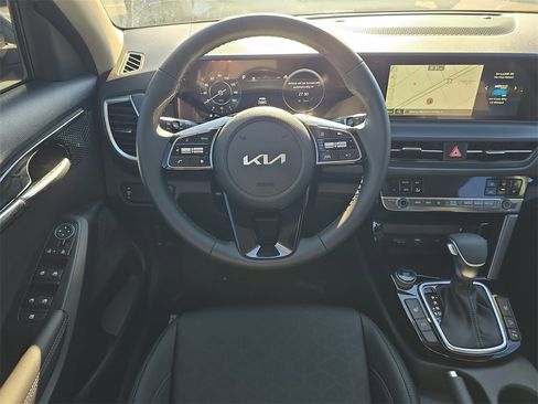New 2026 Kia Seltos EX image 15