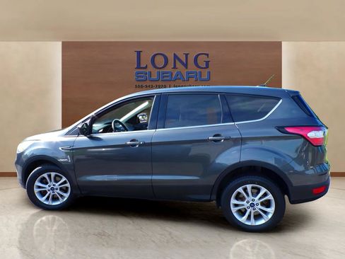 Used 2017 Ford Escape SE AWD/4WD image 2