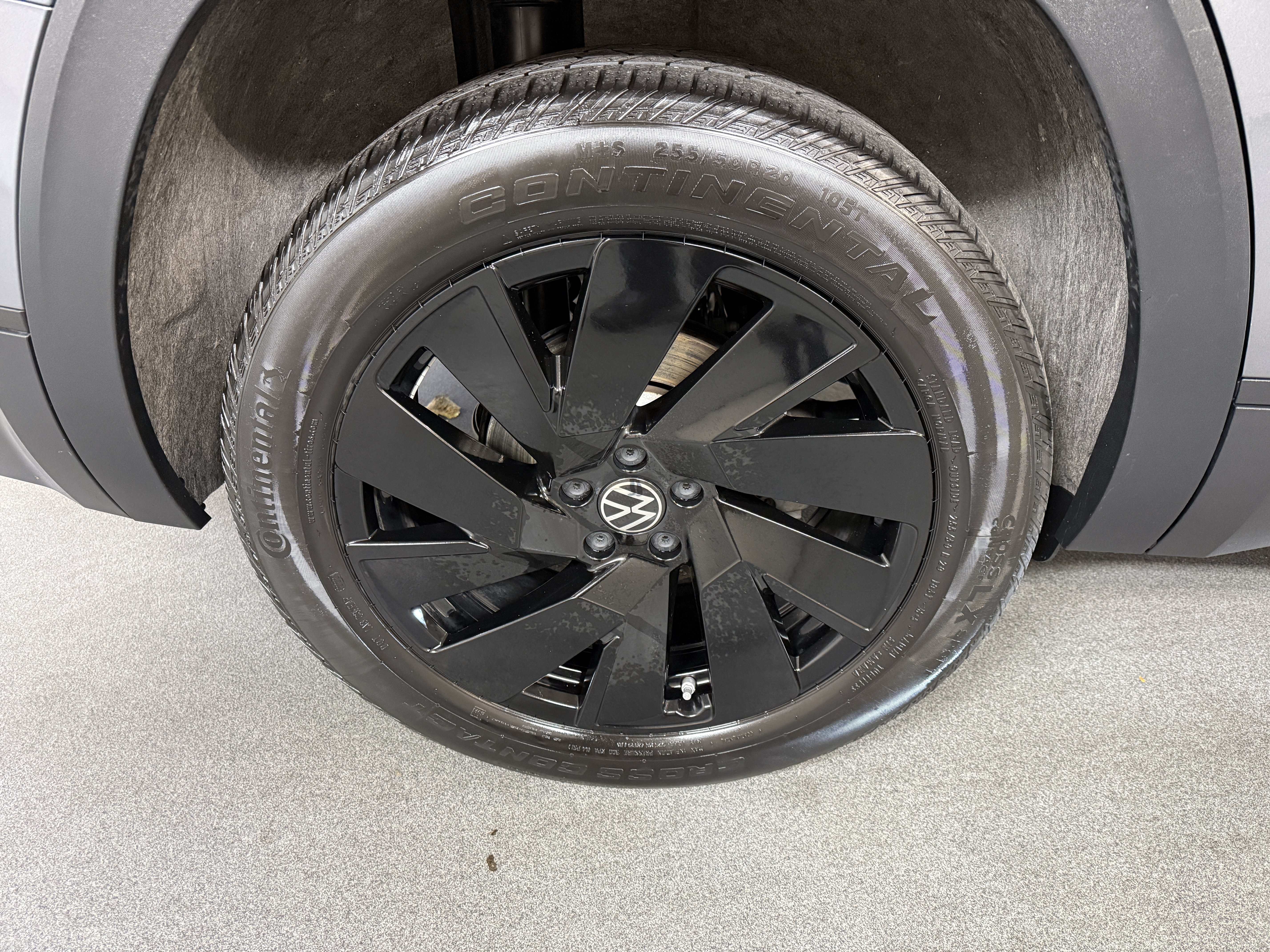 Certified 2024 Volkswagen Atlas SE w/ Black Wheel Package AWD/4WD image 15