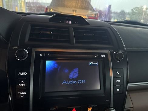 Used 2012 Toyota Camry LE image 23