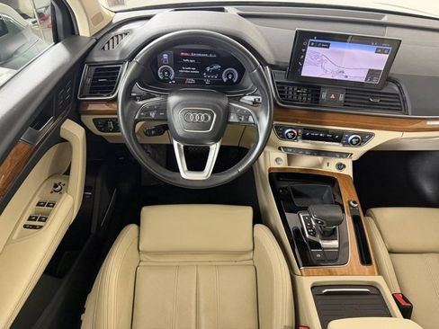 Certified 2023 Audi Q5 e Prestige w/ Prestige Package image 11
