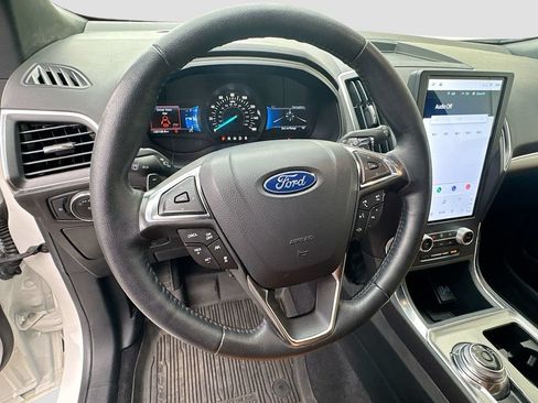 Used 2024 Ford Edge Titanium w/ Titanium Elite Package AWD/4WD image 11
