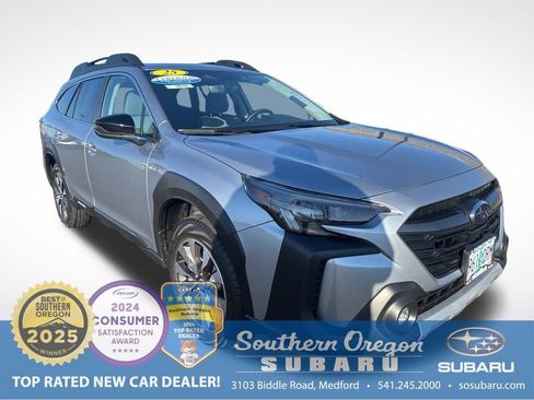 Used 2025 Subaru Outback Limited image 1
