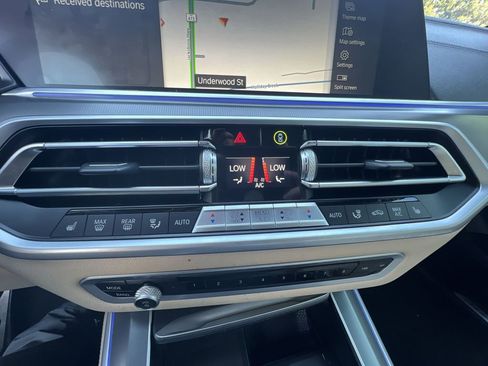 Used 2022 BMW X5 sDrive40i w/ M Sport Package image 17