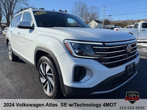 Used 2024 Volkswagen Atlas SE image 7