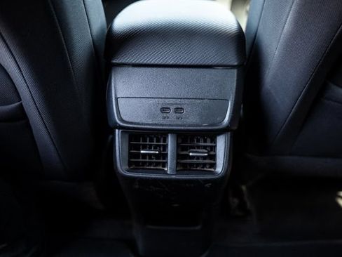 Used 2025 Chevrolet Equinox LT w/ Safety and Technology Package FWD image 30