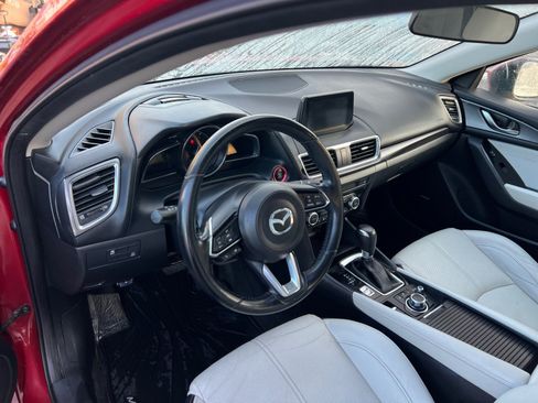 Used 2017 MAZDA MAZDA3 Grand Touring image 18
