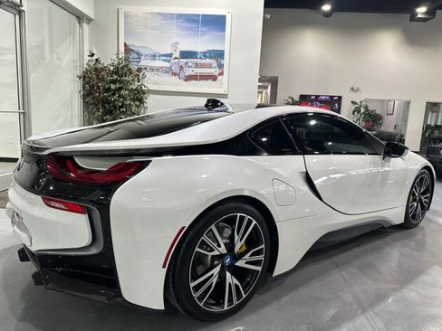 Used 2015 BMW i8 AWD/4WD image 25