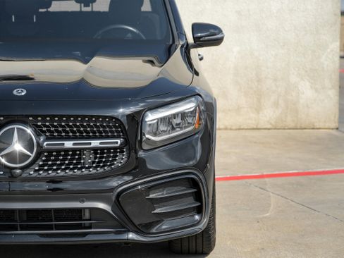 Used 2024 Mercedes-Benz GLB 250 image 44