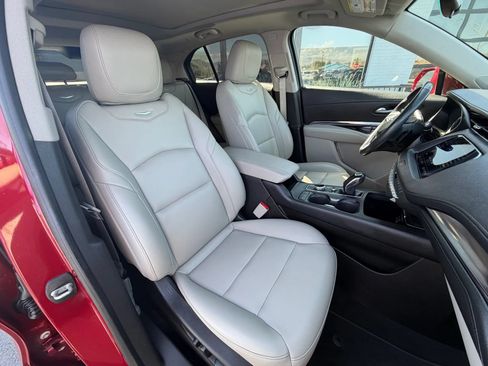 Used 2019 Cadillac XT4 Luxury FWD image 13