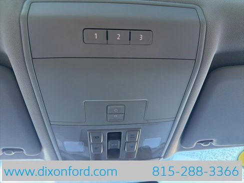 Used 2018 Volkswagen Atlas Launch Edition image 17