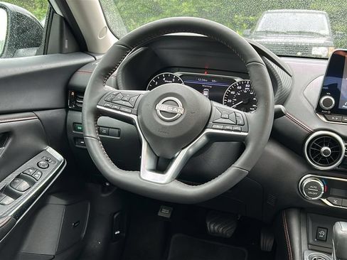 Used 2024 Nissan Sentra SR w/ SR Premium Package FWD image 26