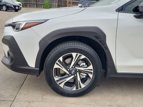 Used 2025 Subaru Crosstrek 2.5i Premium AWD/4WD image 9