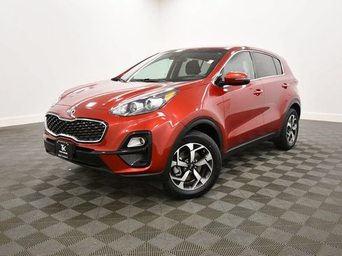 Used 2020 Kia Sportage LX w/ LX Popular Package AWD/4WD image 2