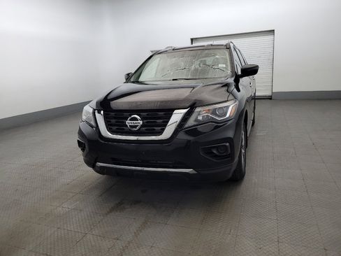 Used 2018 Nissan Pathfinder S AWD/4WD image 15