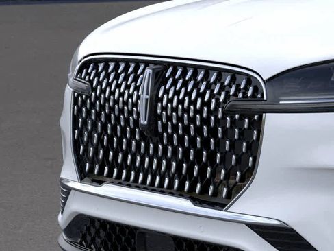 New 2026 Lincoln Aviator Reserve w/ Illumination Package image 17
