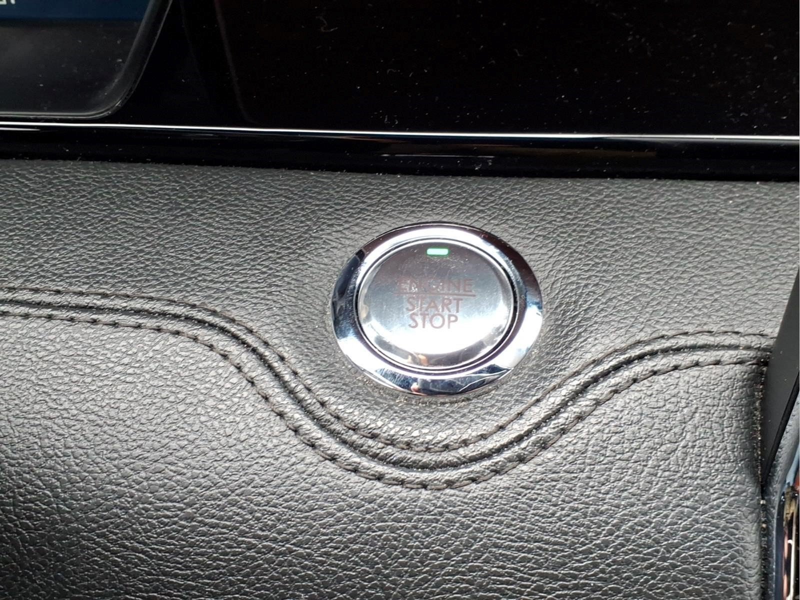 Used 2022 Lincoln Navigator 4WD image 23