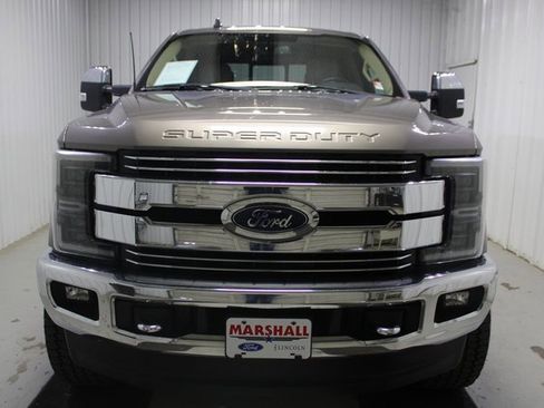 Used 2019 Ford F250 Lariat w/ Chrome Package image 2