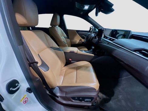 Used 2019 Lexus ES 350 Luxury image 21