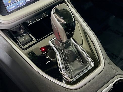 Certified 2025 Subaru Outback Limited w/ Popular Package #2 image 17