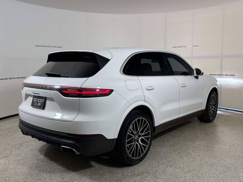 Used 2021 Porsche Cayenne AWD/4WD image 5
