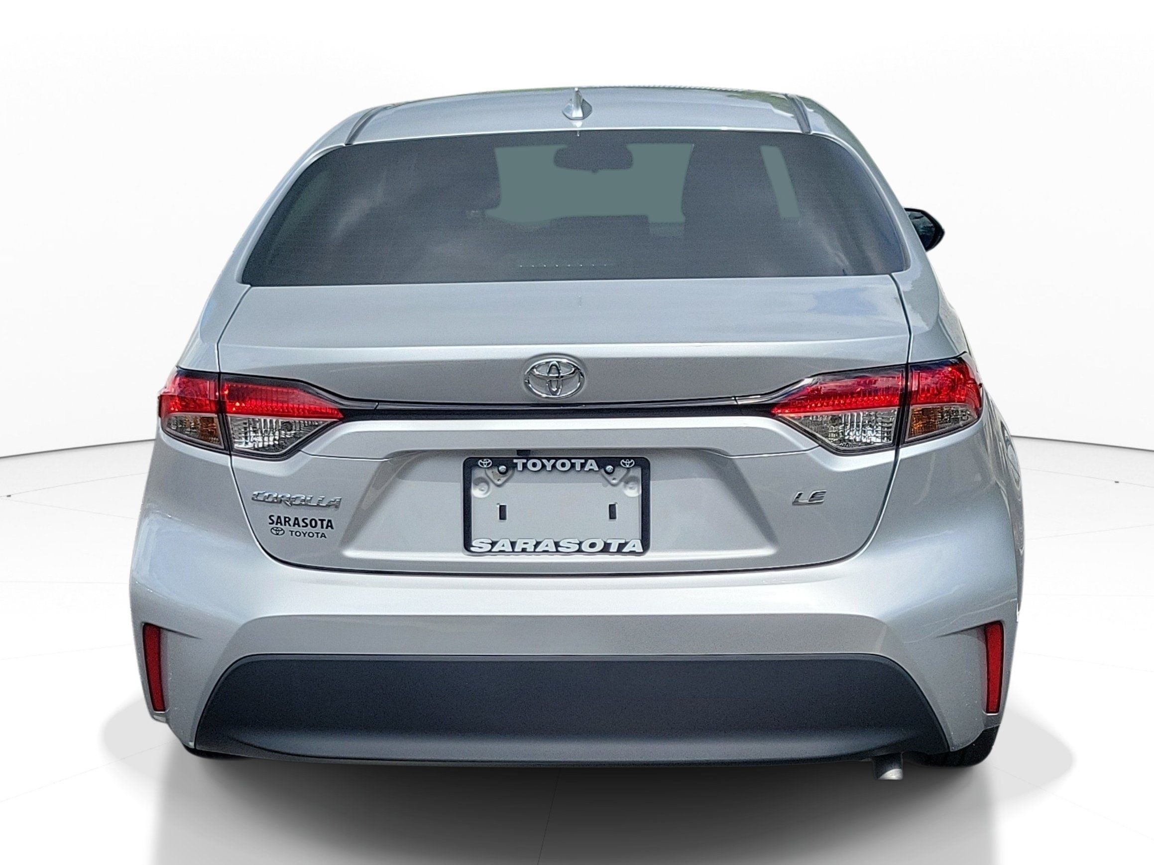 Used 2025 Toyota Corolla LE FWD image 5