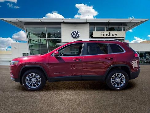 Used 2020 Jeep Cherokee Latitude Plus w/ Comfort/Convenience Group AWD/4WD image 3