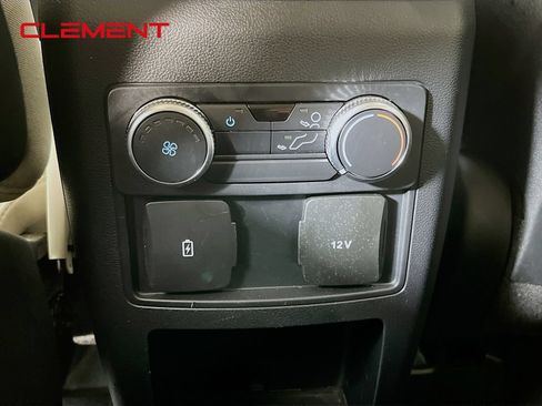 Used 2020 Ford Explorer XLT RWD image 33