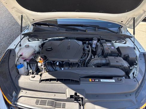 Used 2025 Kia K5 LXS FWD image 32