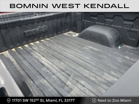 Used 2019 Chevrolet Silverado 1500 High Country w/ Technology Package image 5