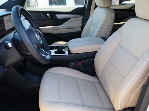 New 2026 Buick Enclave Preferred image 17