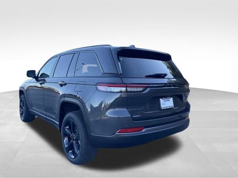 New 2026 Jeep Grand Cherokee Limited w/ Limited Altitude Package RWD image 7