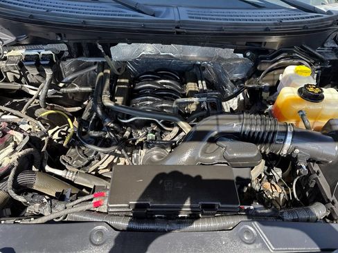 Used 2014 Ford F150 XLT w/ Equipment Group 302A Luxury AWD/4WD image 29