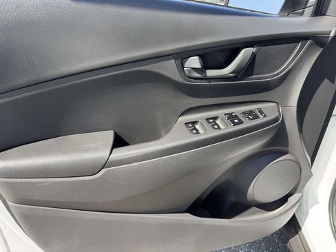Used 2023 Hyundai Kona SEL AWD/4WD image 17