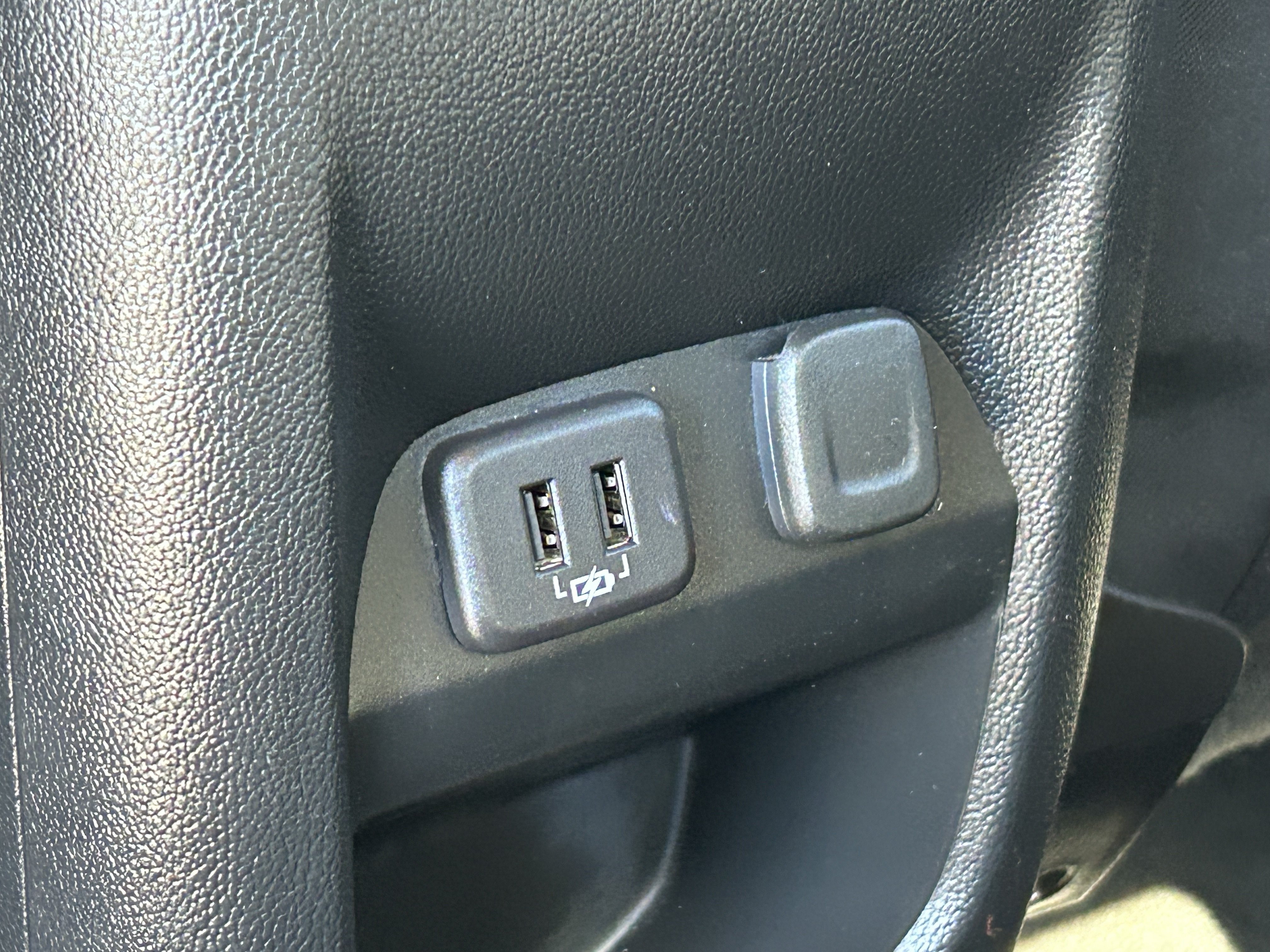 Used 2021 Chevrolet Colorado LT RWD image 15