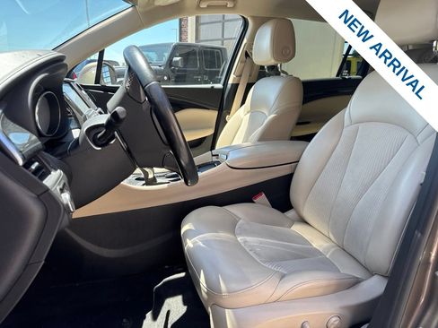 Used 2018 Buick Envision Preferred FWD image 16