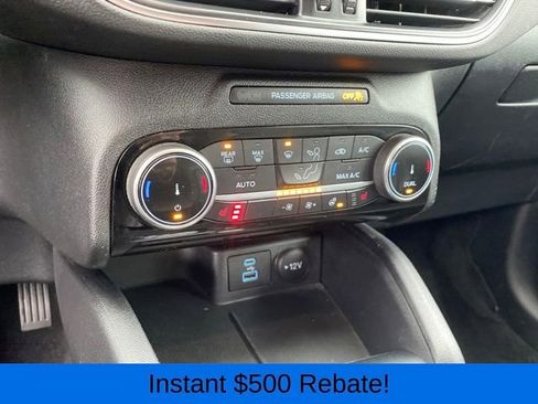 Used 2022 Ford Escape Titanium image 14