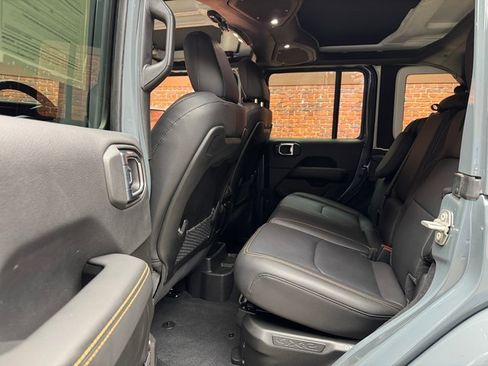 Used 2024 Jeep Wrangler Unlimited Sahara w/ Technology Group image 23